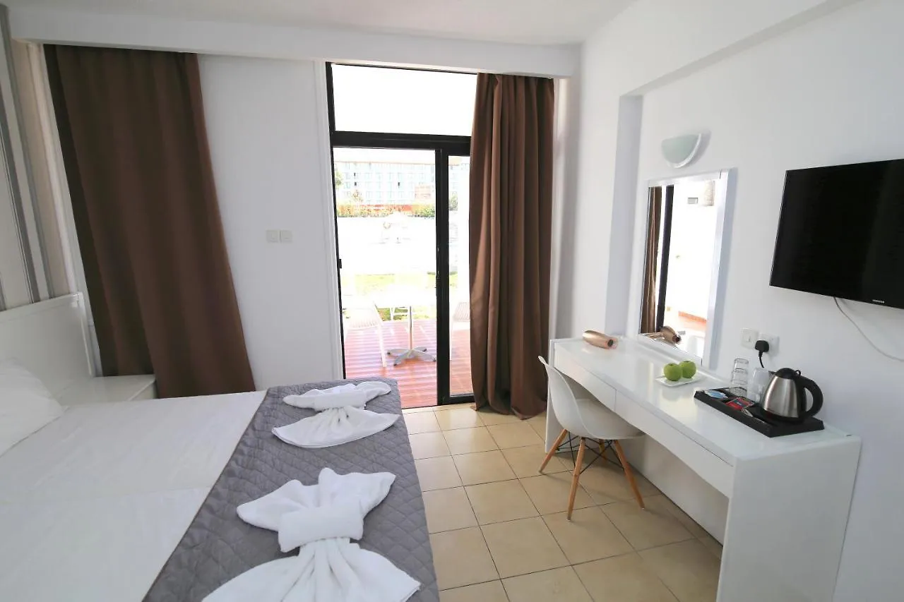 Lantiana Napa Aparthotel Ayia Napa