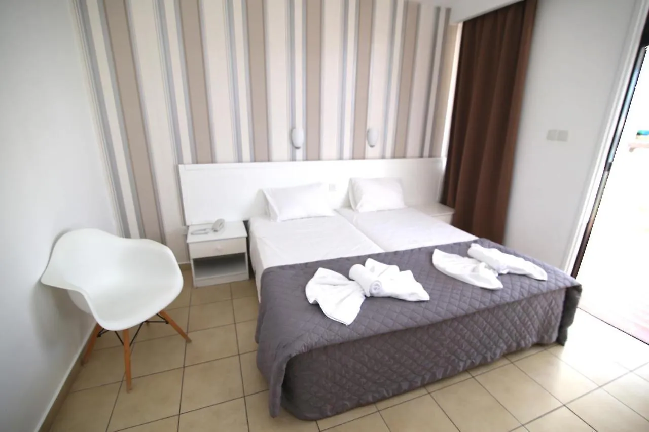 Lantiana Napa Aparthotel Ayia Napa